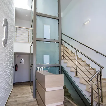 Ippokampos Holidays Vrasná